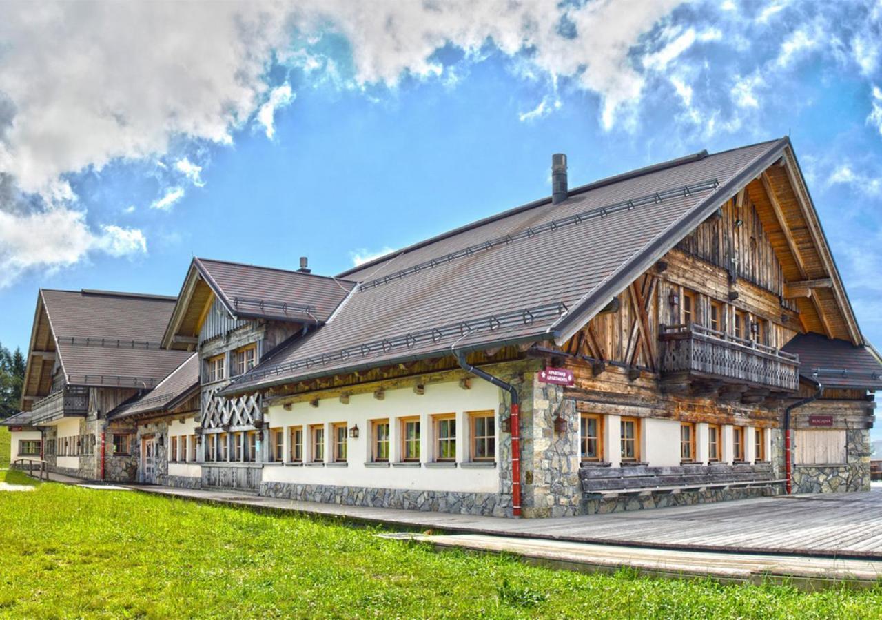 Alpska Perla Apartments Cerkno Buitenkant foto